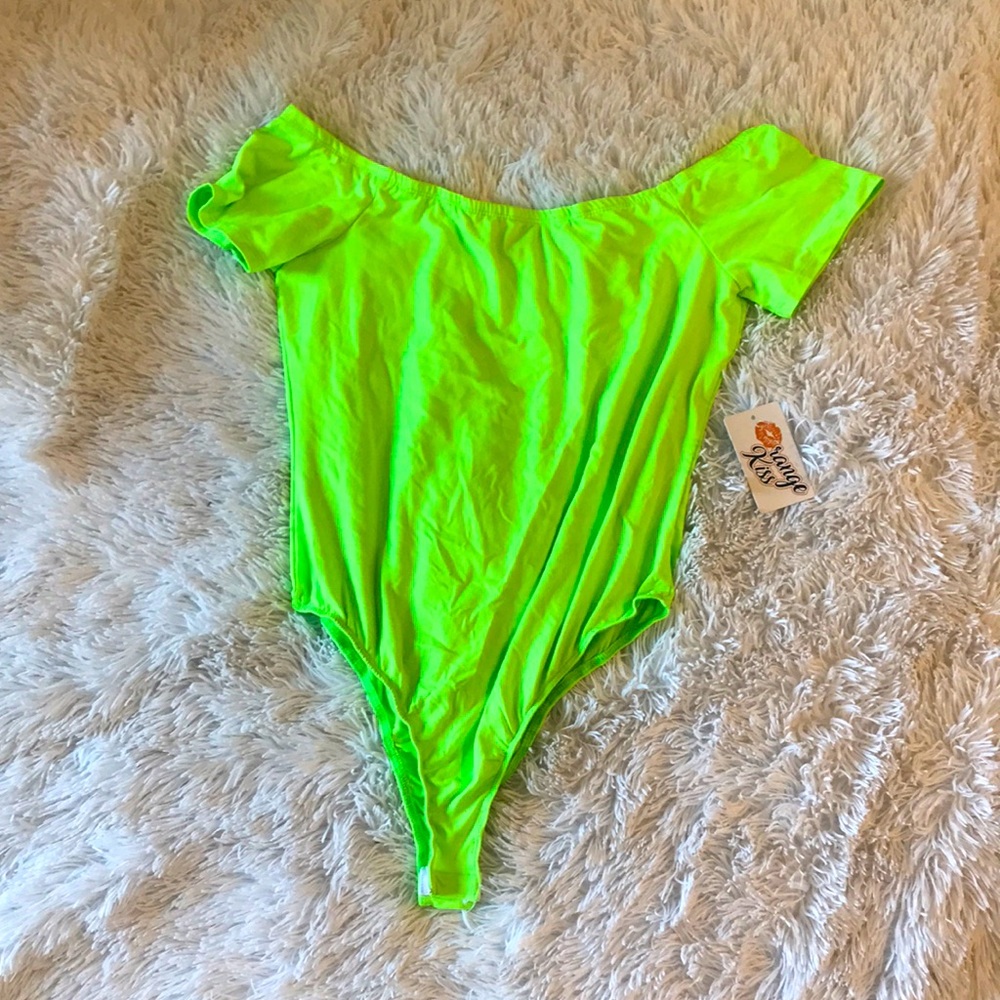 Snap bodysuit!